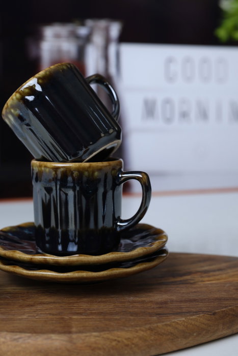 Hermia Juego de Tazas de Café y Platillos Negro y Dorado (12 Piezas)